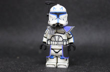 Load image into Gallery viewer, AV Phase 2 Captain Rex